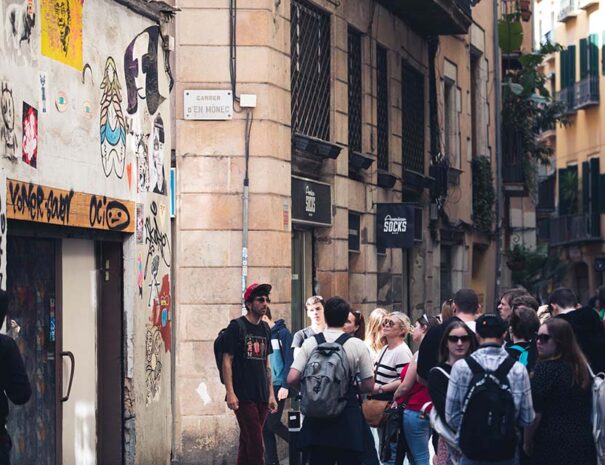 about us and the explanation of the street art tour in Barcelona