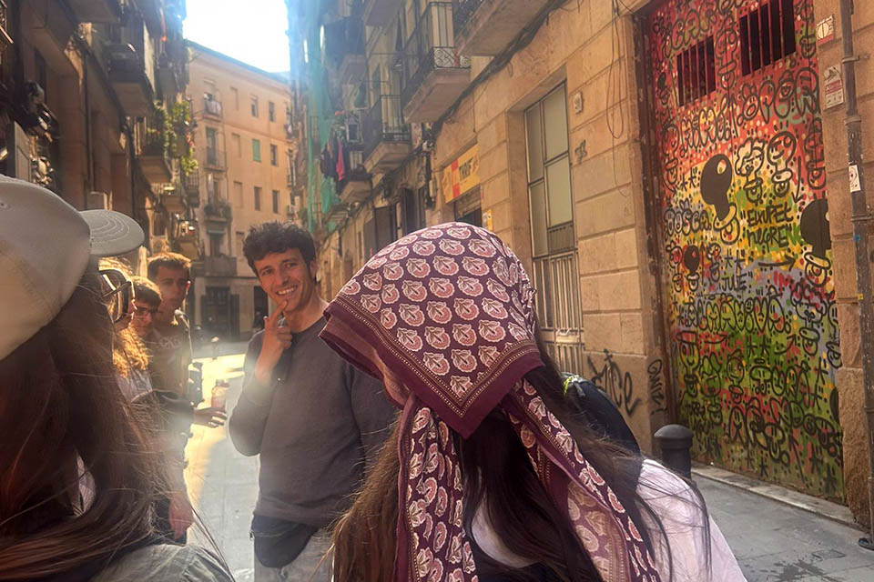 students answer questions during the educational school trip in Barcelona