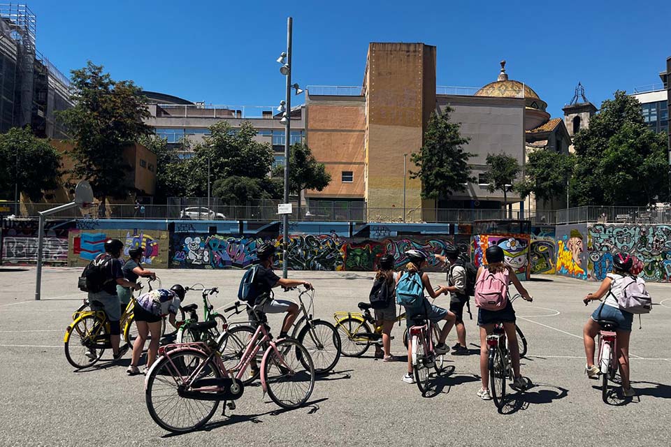 students at a bike art tour