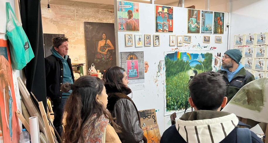 private tour with a barcelona local guide